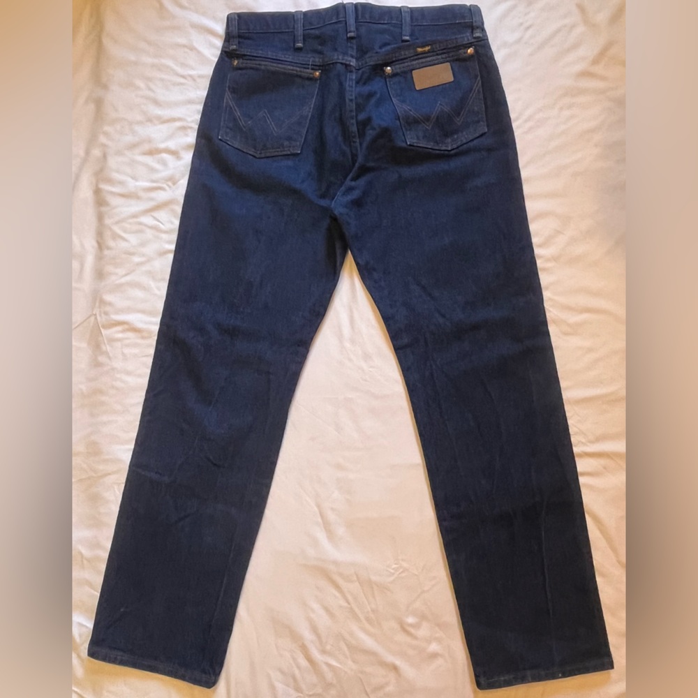 Wrangler 33x32 jeans - Picture 3 of 5